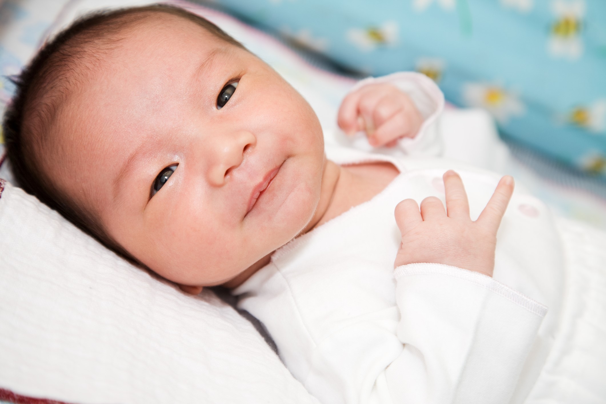 Маленький киргиз. Новорожденные дети азиаты. Новорожденные дети казахов. Младенец казах. Новорожденный малыш.