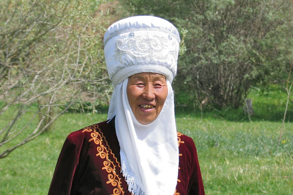 Нация киргизы. Киргизия жители. Гостеприимство кыргызского народа. Бабай Киргизская. Кыргызстан люди фото.