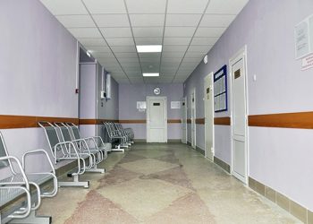 Кимге кайрылаарымды билбейм