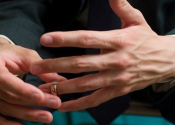 Ажырашкан эркекке турмушка чыккым келбейт. Психологдун кеңеши