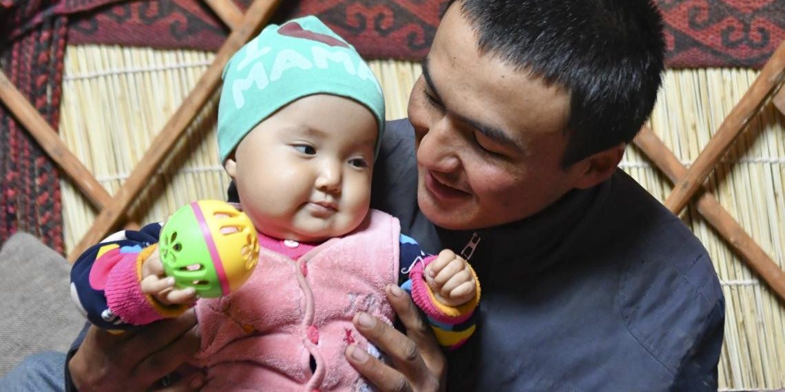 Баланын тили эрте жана так чыксын дегендерге 7 кеңеш