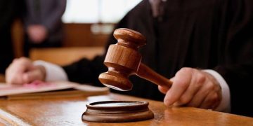 Соттун ар кандай шылтоолоруна тойдум. Кимге кайрылам? Юристтен жооп