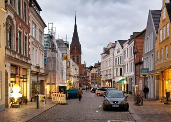 Германияга үй-бүлөм менен чогуу кетсем болобу?