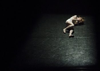 Апам "сени жаман көрөм" деп сабайт. Юрист жооп берет