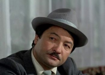 Тууганым чоң сүйлөйт