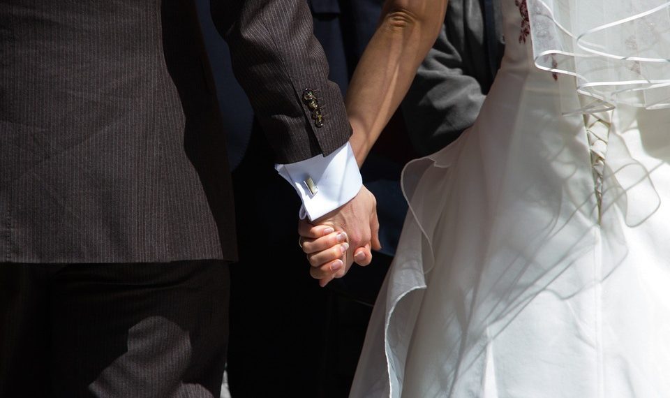 17 жашта турмушка чыкса болобу?