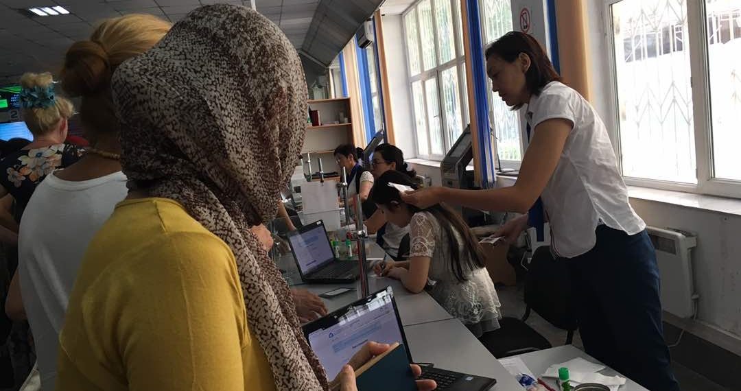 Паспорт столдогулар улам бир документти алып кел деп мени кыйнап жатышат