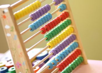 Математиканы жакшы билесиңби? Өзүңдү текшер