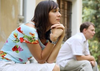 Жолдошум мага көңүл бөлбөйт