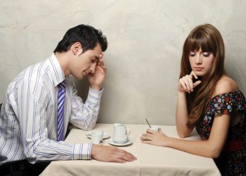 Деги кыздарга эмне жагат?