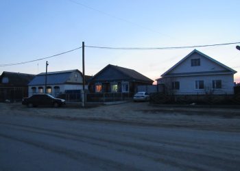 Апамдын тилин албай күүгүмдө уктагам