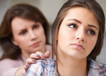 Москвага баргым келбейт. Апама кантип түшүндүрөм?