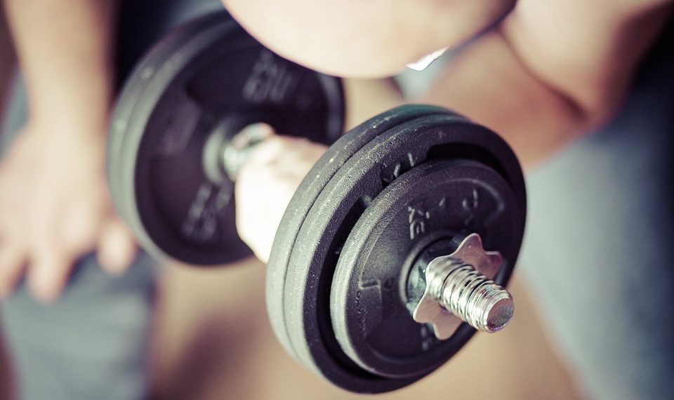 Ички баш сөөк басымы бар. Бодибилдинг менен машыга аламбы?