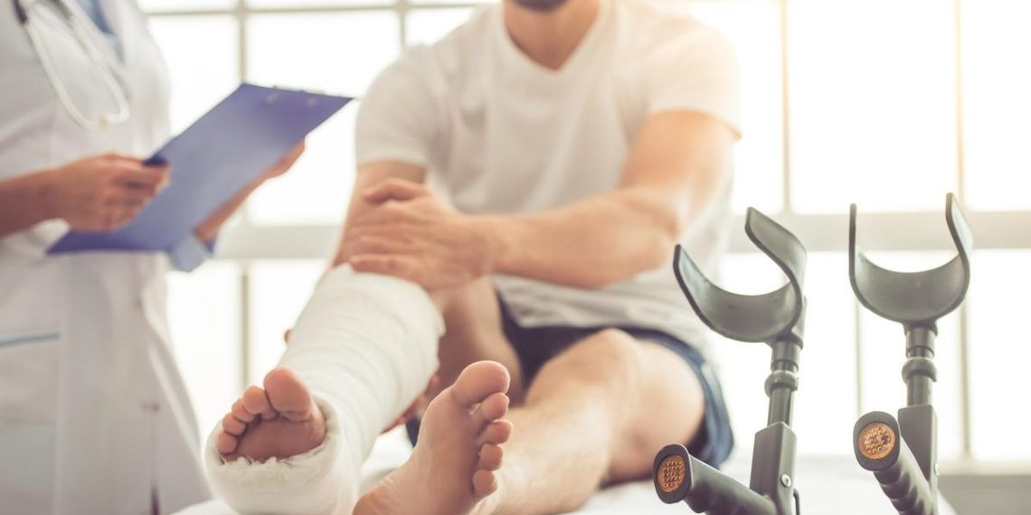 Атамдын согончогу сынды. Операция керекпи же жокпу?