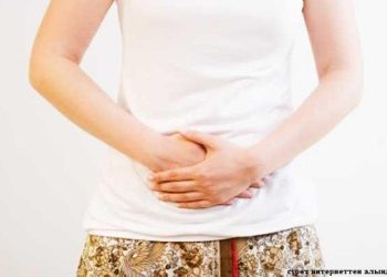 Гинеколог кеңеш берет