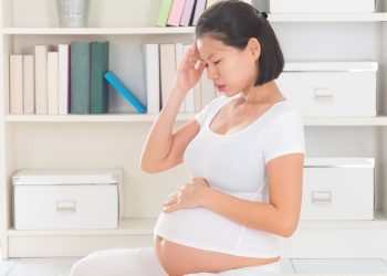 Кош бойлуумун. Баш оорудан дары ичсем болобу? Гинеколог жооп берет