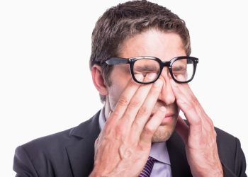 Буюмдар экиден болуп көрүнөт. Бул баш ооруга алып келеби? Адистен жооп