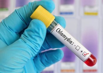 Хламидиоз инфекциясы деген эмне? Гинеколог жооп берет