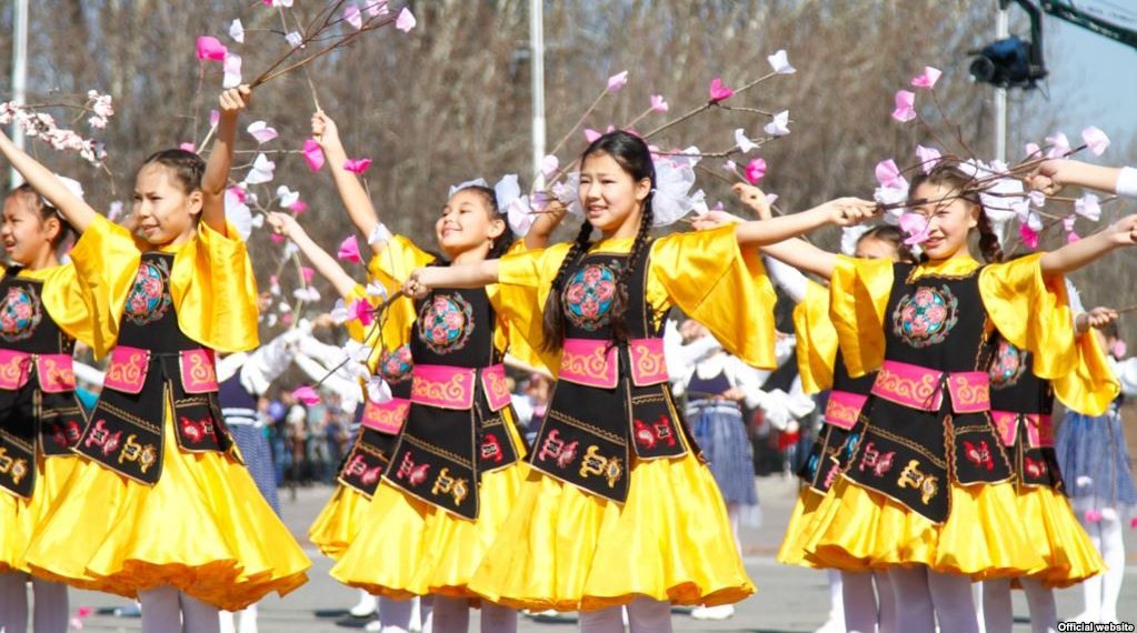 Нооруз жөнүндө эмнелерди билесиз? Тесттен өтүп көрүңүз