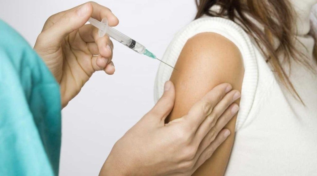 Кош бойлуулуктан сактануу үчүн ийне алам. Ден соолугума терс таасири болбойбу?