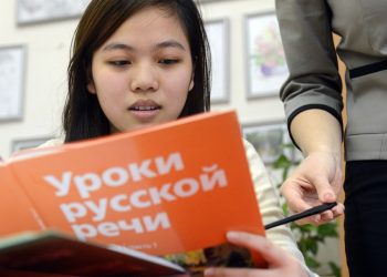 Орус тилин үйрөнүү үчүн филологдон 7 реалдуу кеңеш