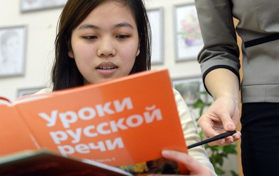 Орус тилин үйрөнүү үчүн филологдон 7 реалдуу кеңеш