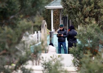 Протестанттык багыттагы христиандарды кайда көмүшөт?