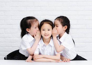 Балдар кайдан пайда болот деген темага качан жана кантип сүйлөшүү керек?