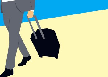 Атам үйдөн кууп чыкты