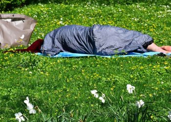 Кайын иним үйсүз калды