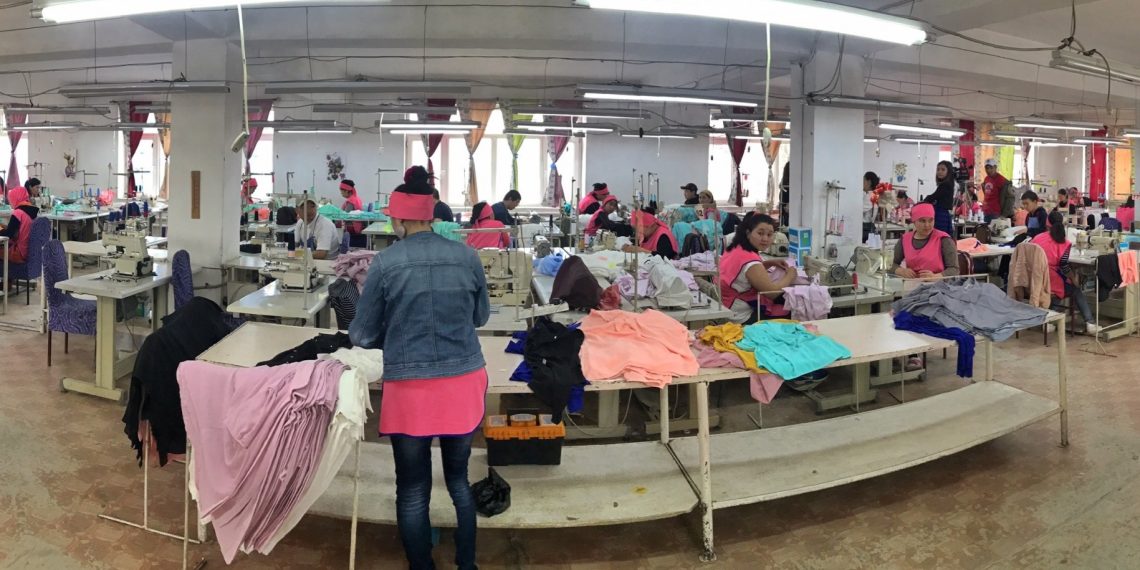 Күнү кечке туруп иштейм