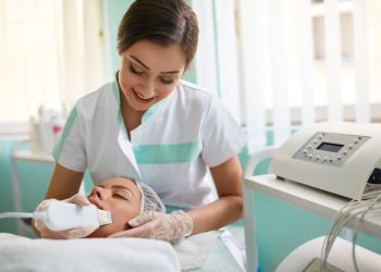 Косметолог кесибинин келечеги барбы?