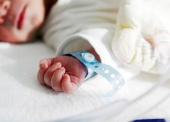 Кесарево аркылуу төрөө. 17 суроого акушер-гинекологдон жооп