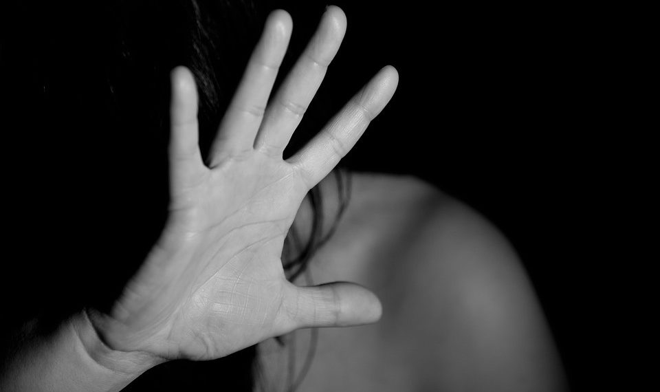 Үч жыл мурун зордукталгам