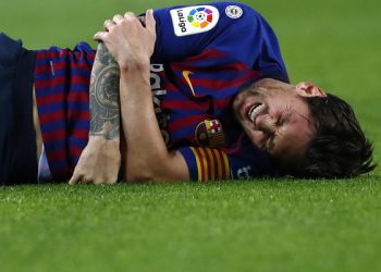 Футбол ойноп көкүрөгүмдү оорутуп алдым. Тезинен кантип айыксам болот?