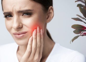 Биринчи жардам: Тиш ооруганда эмне кылуу керек?