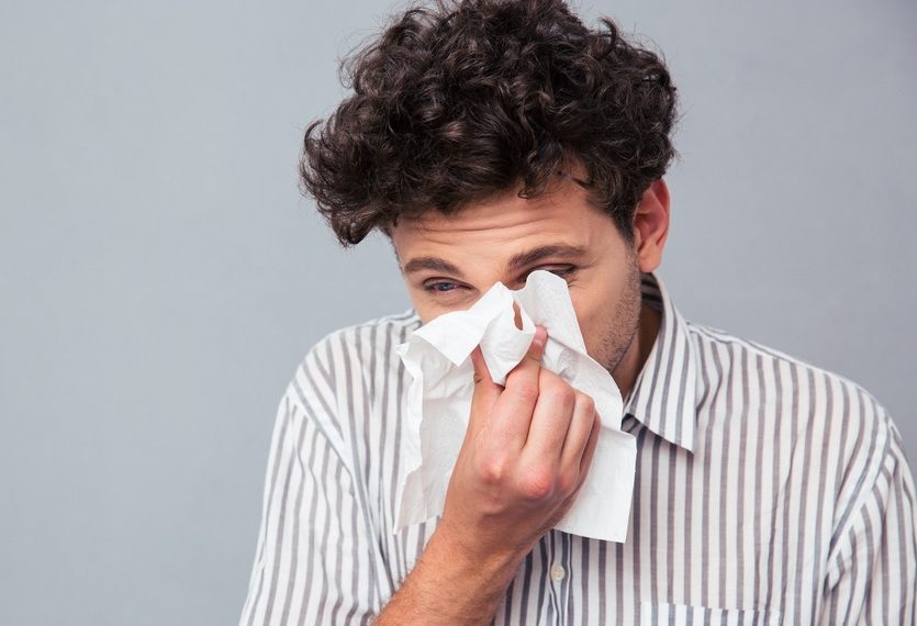 Жолдошумдун мурду кечке канай берет. Эмне себептен мындай?