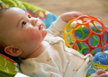 Баламды түнкүсүн эле эмизем. Ден соолугуна зыян эмеспи?