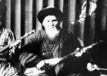 Кыргыздын төкмө ырчысы - Эшмамбет