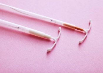 Биринчи төрөттөн кийин спираль салдырса болобу? Гинеколог жооп берет