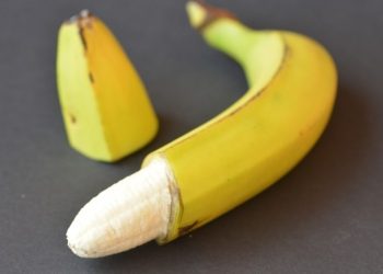 Сүннөткө отурса жыныстык катнаш узагыраак болот деген чынбы? Уролог жооп берет