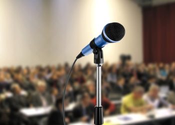 Эл алдына чыгып сүйлөгөндөн корком. Кеңеш бериңизчи?