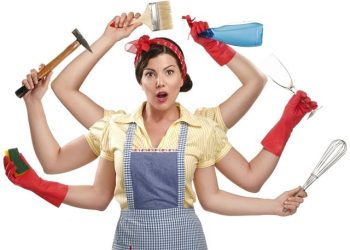 Кайын журтумдун үйүндө өзүмдү эркин сезе албайм. Психологдон кеңеш