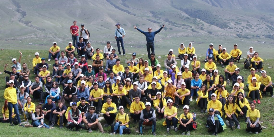 Көчмөндөр оюнуна ыктыярчы боло аламбы?