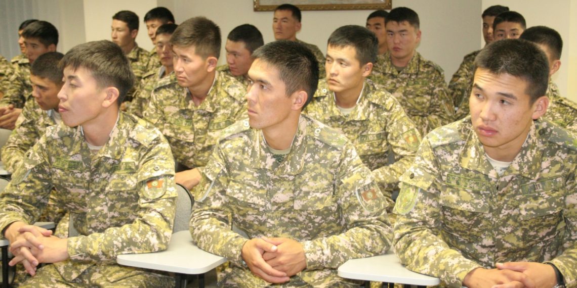 1 айлык кызмат өтөөдөн кийин органдарга иштей аламбы? Эксперт жооп берет