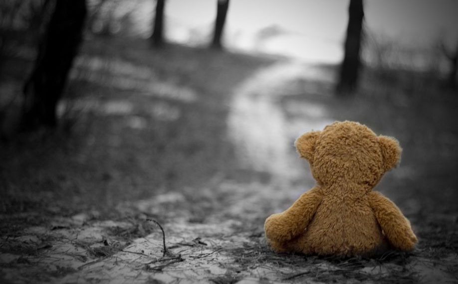 Өзүмдү эч кимге кереги жок буюмдай сезем