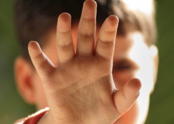 Балдар бизге жооп кайтара албайт