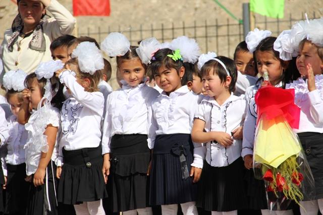 Мектептеги акча чогултуу маселесин талкууладык