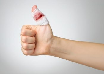 Биринчи жардам: Колду кесип алганда эмне кылуу керек?