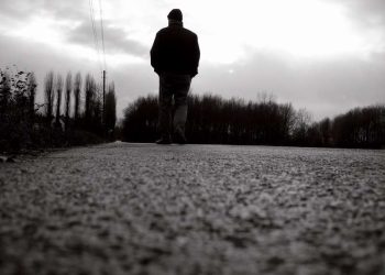 6 жылдан бери паспорт алалбай жүрөм. Жарандыгы жок жигиттин баяны